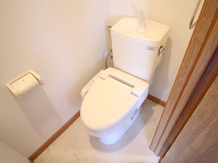 物件内観写真12　(トイレ)