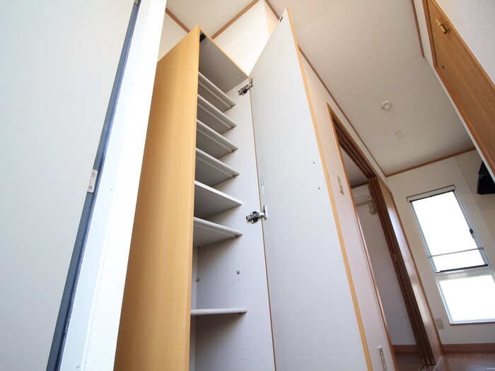 物件内観写真14　(靴箱)