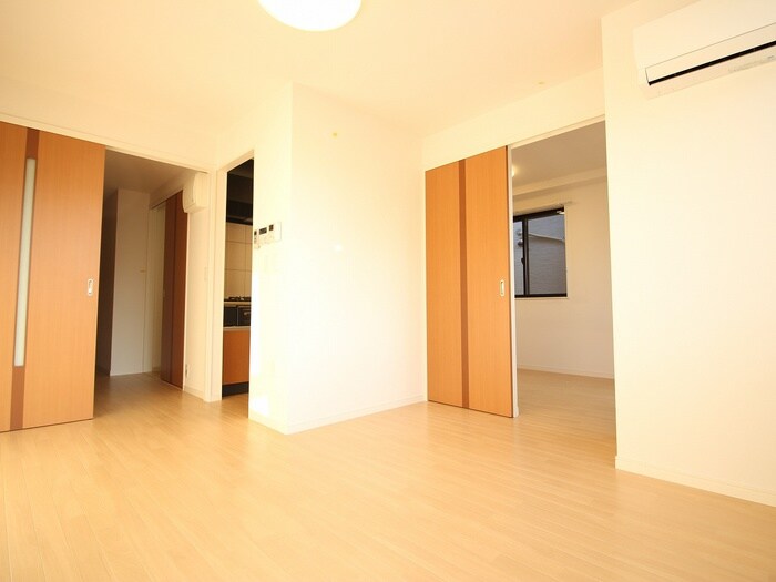 物件内観写真11　(居室)