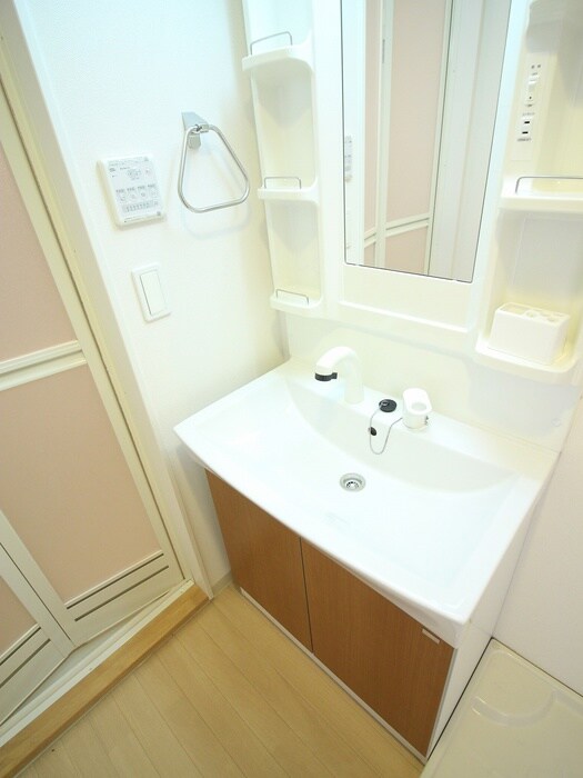 物件内観写真12　(洗面)