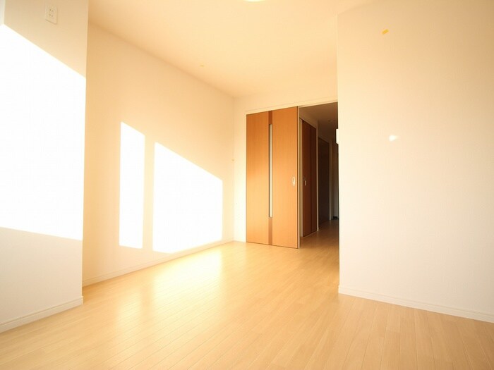 物件内観写真15　(居室)