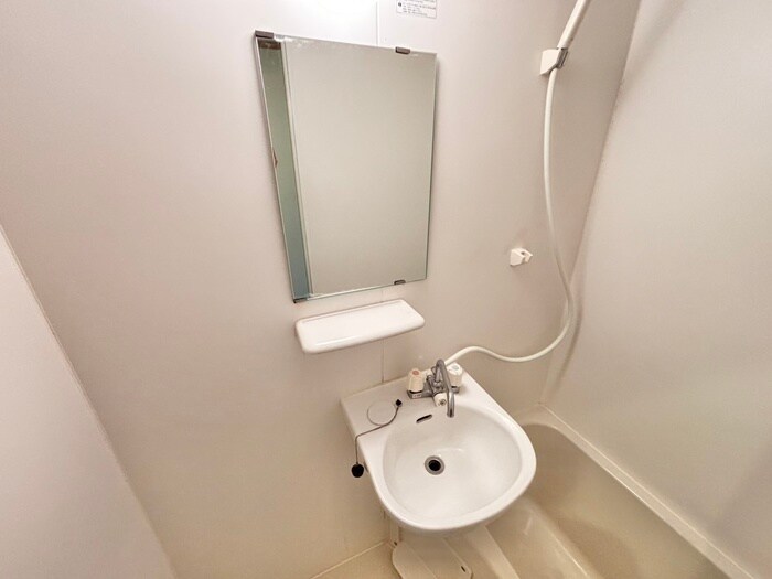 物件内観写真11　(洗面)