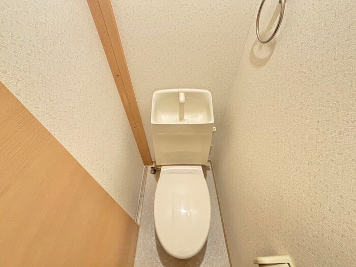 物件内観写真12　(トイレ)