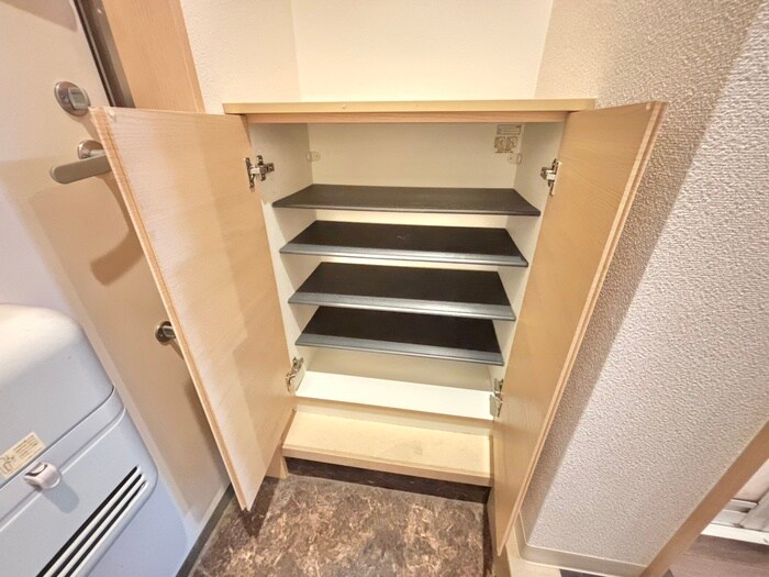 物件内観写真16　(靴箱)