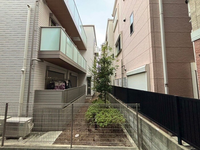 物件内観写真22　(室内からの展望)