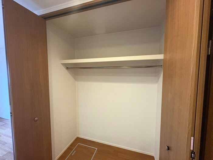 物件内観写真15　(収納)