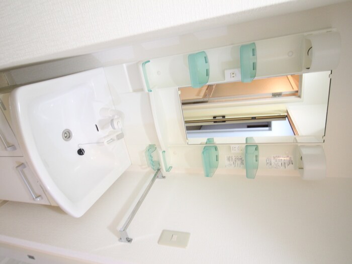 物件内観写真16　(洗面)