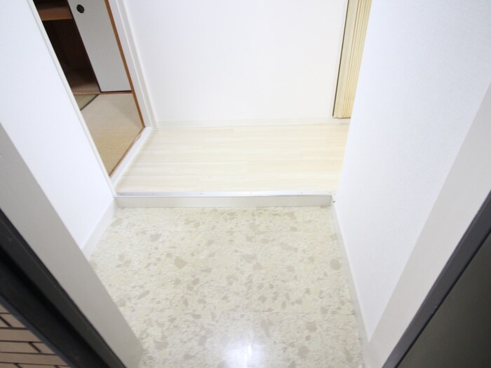 物件内観写真22　(玄関)