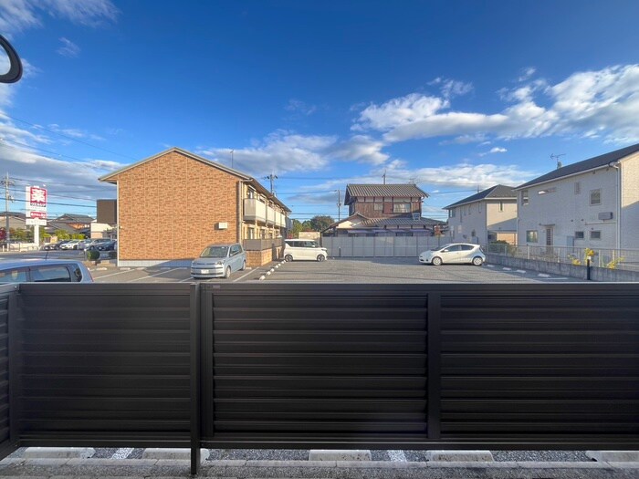 物件内観写真20　(室内からの展望)