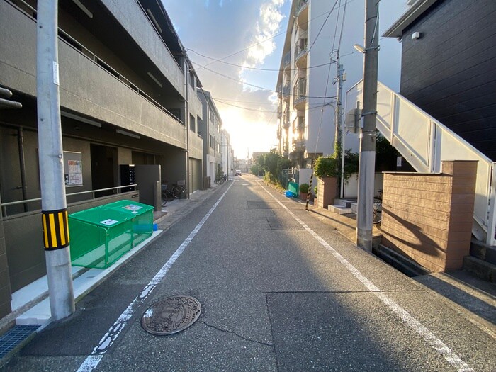 物件外観写真6　(周辺環境)