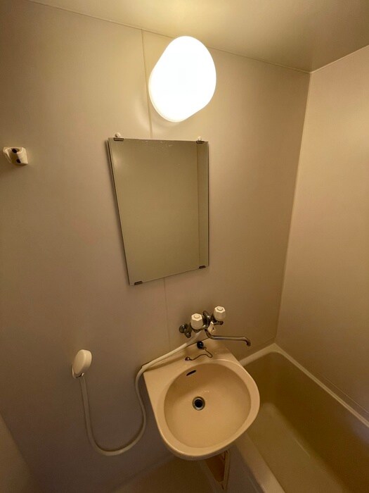 物件内観写真12　(洗面)