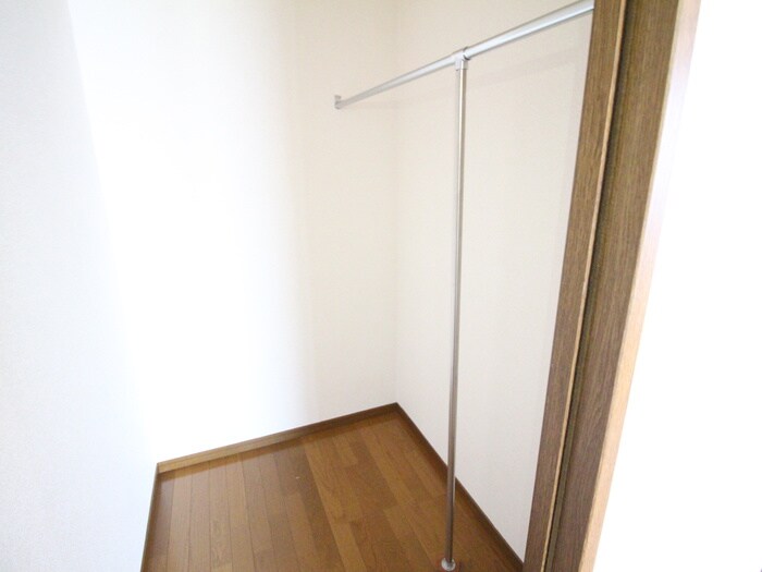 物件内観写真13　(収納)