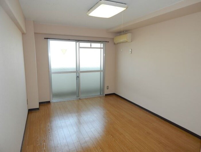 物件内観写真5　(居室)