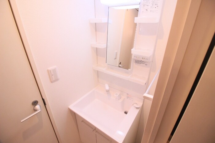 物件内観写真12　(洗面)