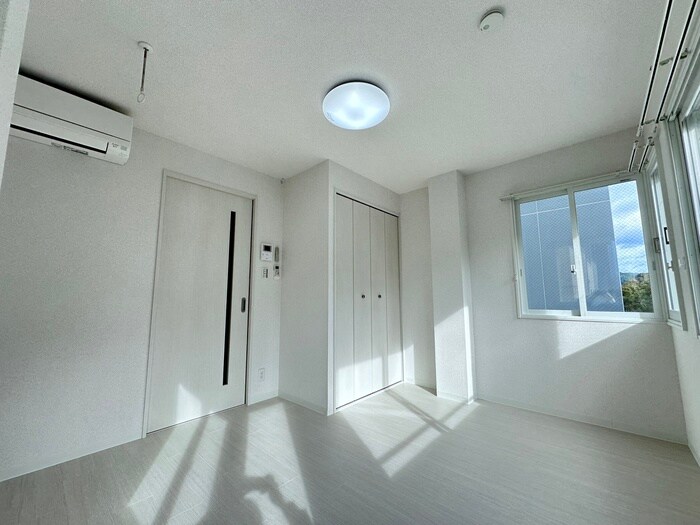 物件内観写真5　(居室)