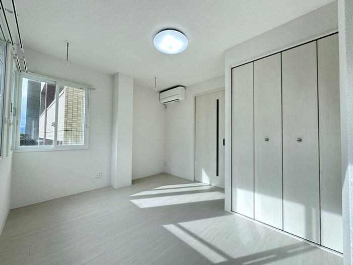 物件内観写真6　(居室)