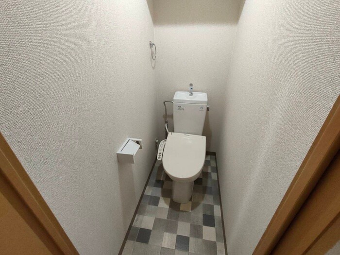 物件内観写真14　(トイレ)
