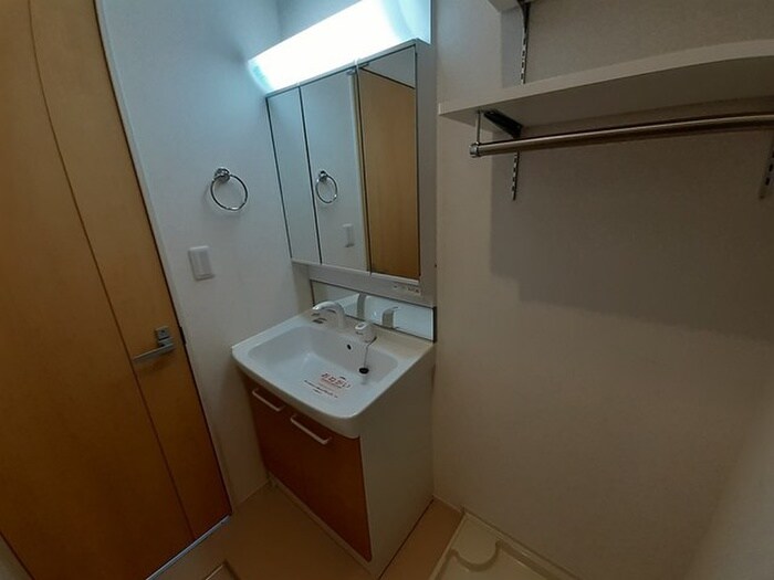 物件内観写真9　(洗面)