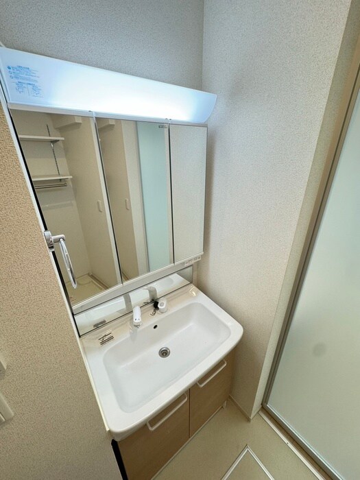 物件内観写真11　(洗面)