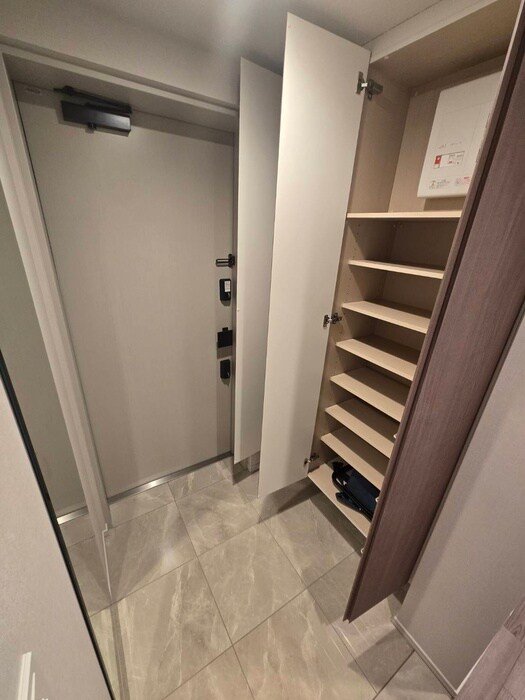 物件内観写真8　(靴箱)