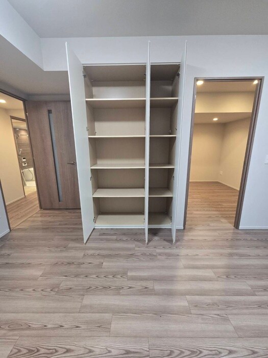 物件内観写真16　(収納)