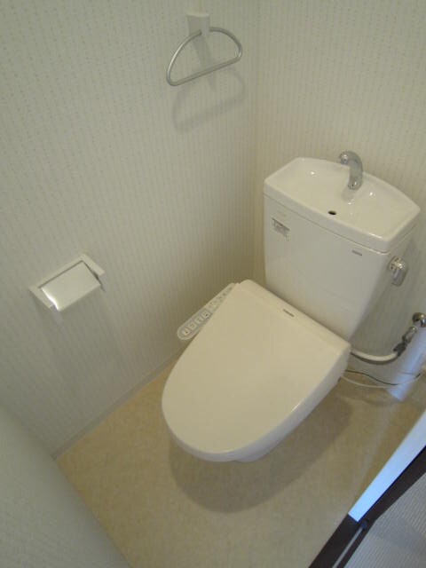 物件内観写真12　(トイレ)