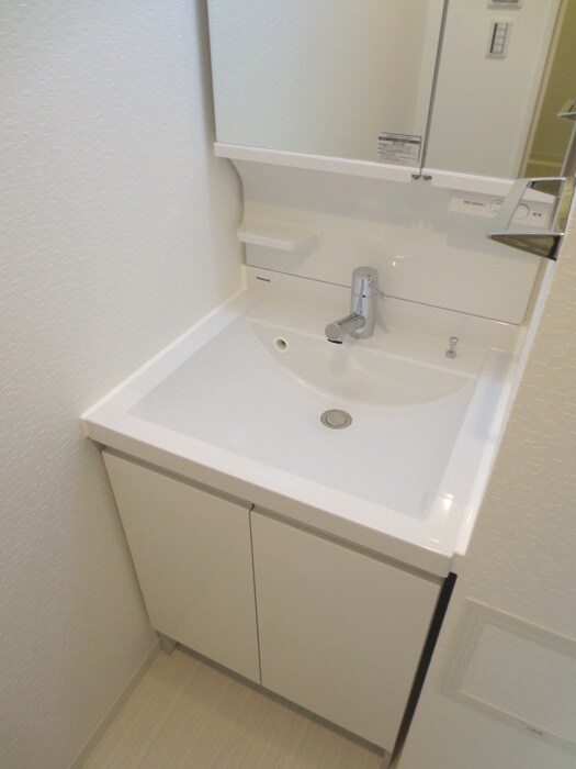 物件内観写真8　(洗面)