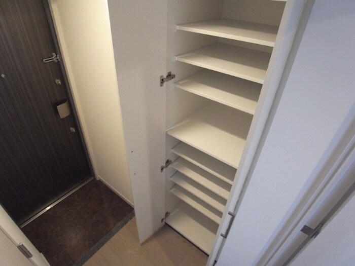 物件内観写真19　(靴箱)