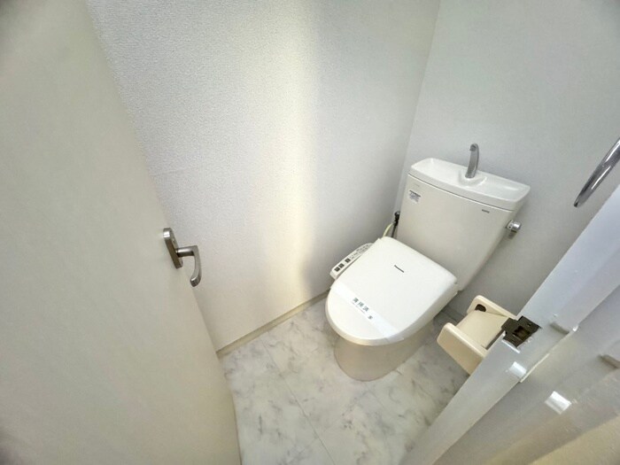 物件内観写真10　(トイレ)