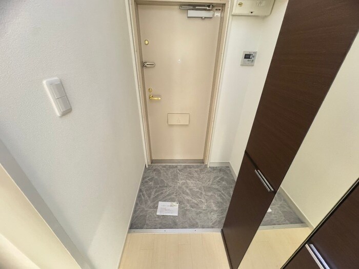 物件内観写真19　(玄関)