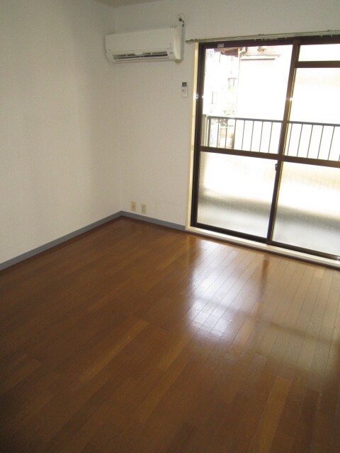 物件内観写真6　(居室)