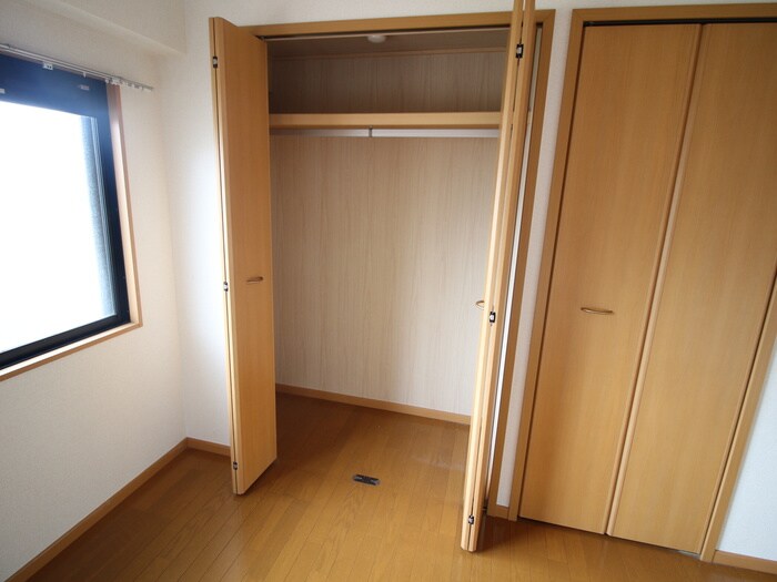 物件内観写真11　(収納)