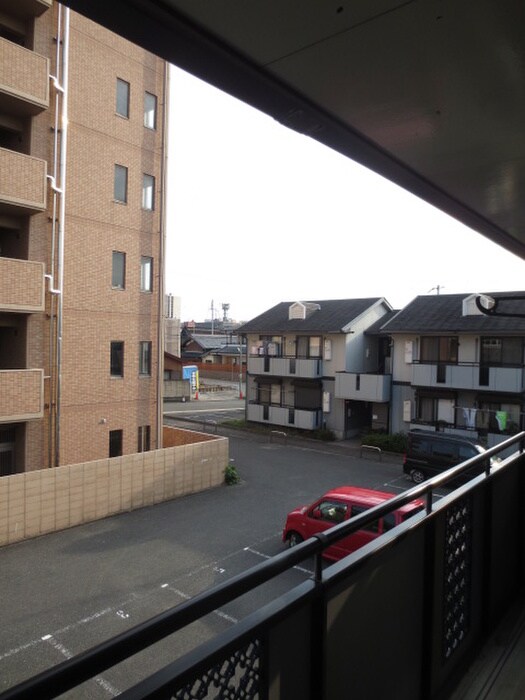 物件内観写真18　(室内からの展望)