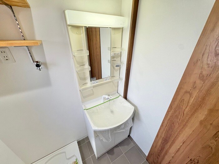 物件内観写真12　(洗面)