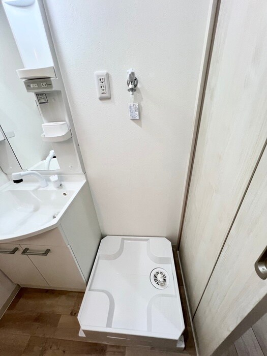 物件内観写真19　(洗濯機置場)