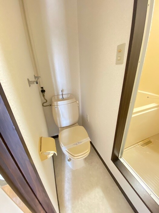 物件内観写真12　(トイレ)