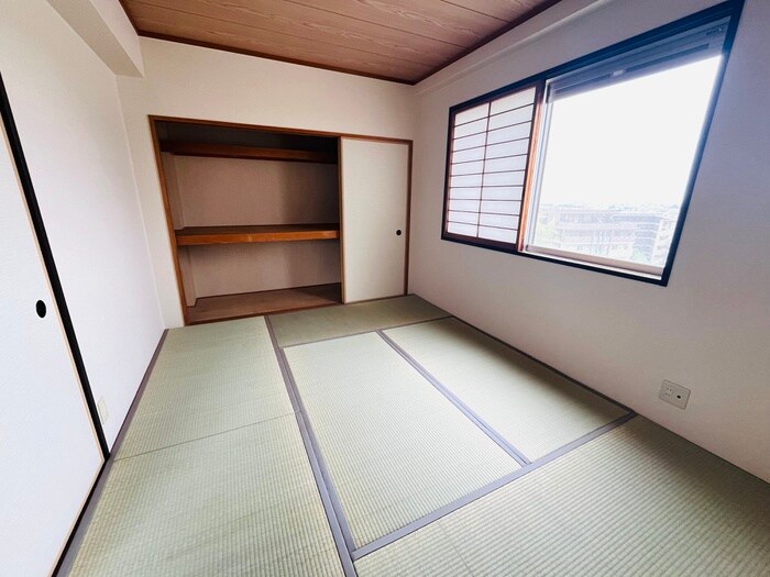 物件内観写真9　(居室)