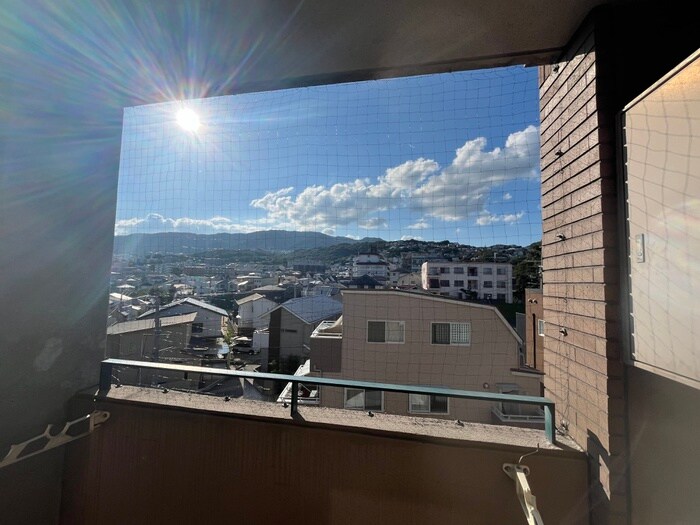 物件内観写真18　(室内からの展望)