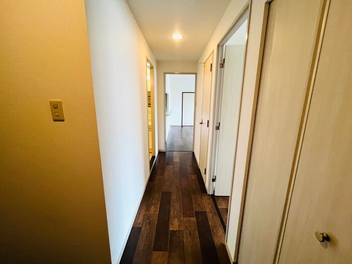 物件内観写真22　(廊下)