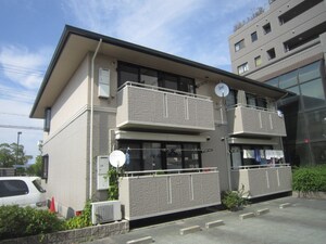 リバ－パ－クコ－トＢ棟外観写真