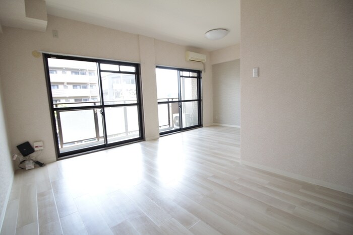 物件内観写真13　(居室)