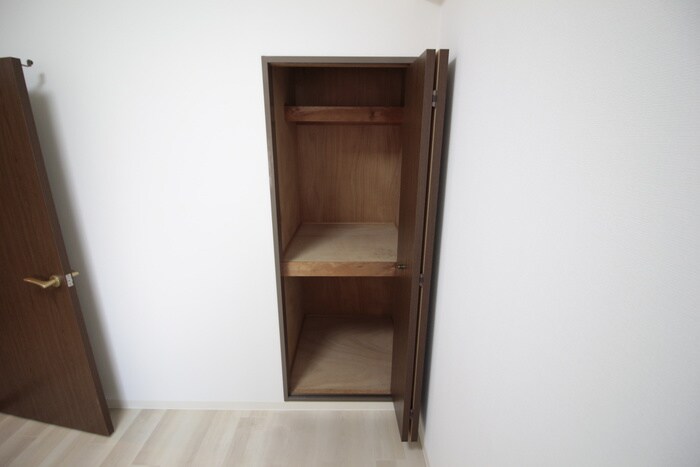 物件内観写真16　(収納)