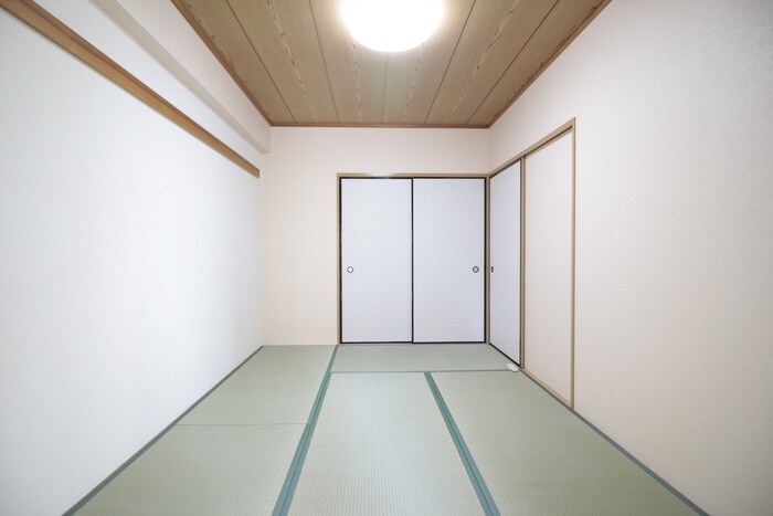 物件内観写真18　(居室)