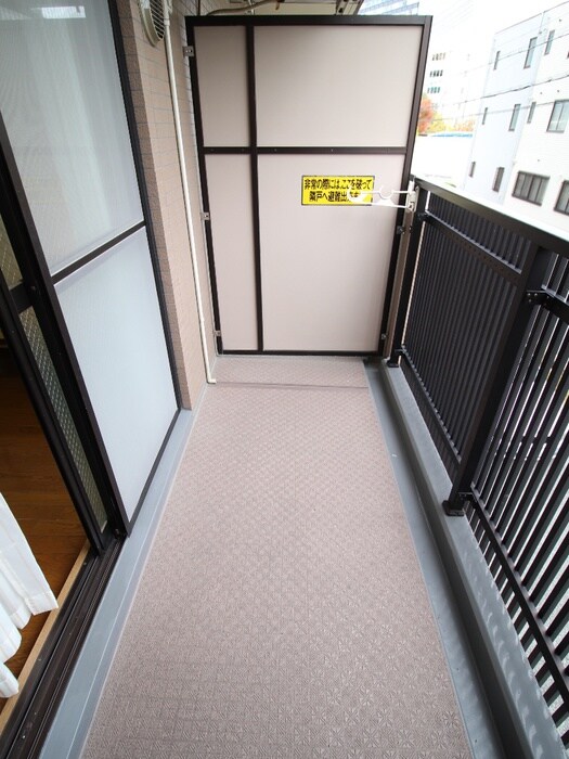 物件内観写真13　(ベランダ・バルコニー)