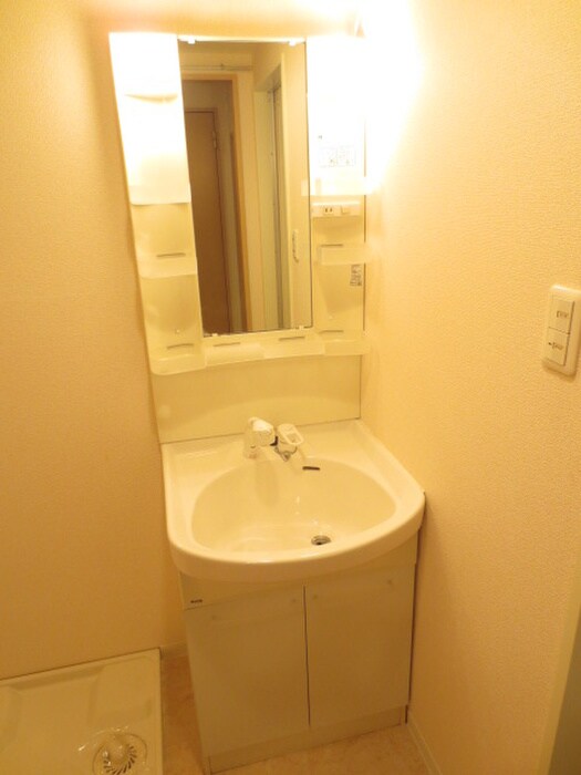 物件内観写真8　(洗面)