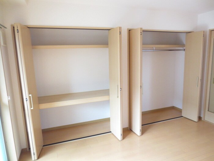 物件内観写真13　(収納)