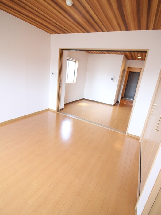 物件内観写真14　(居室)