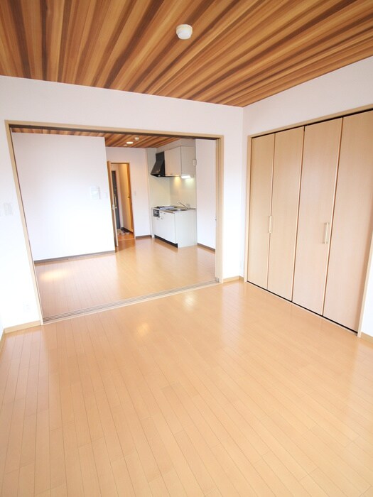 物件内観写真17　(廊下)