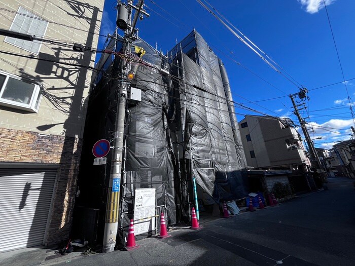 物件外観写真2　(建築中)