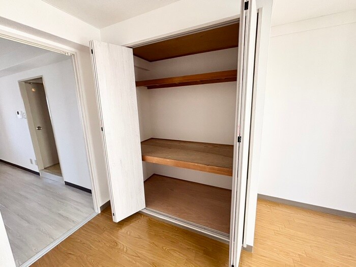 物件内観写真13　(収納)